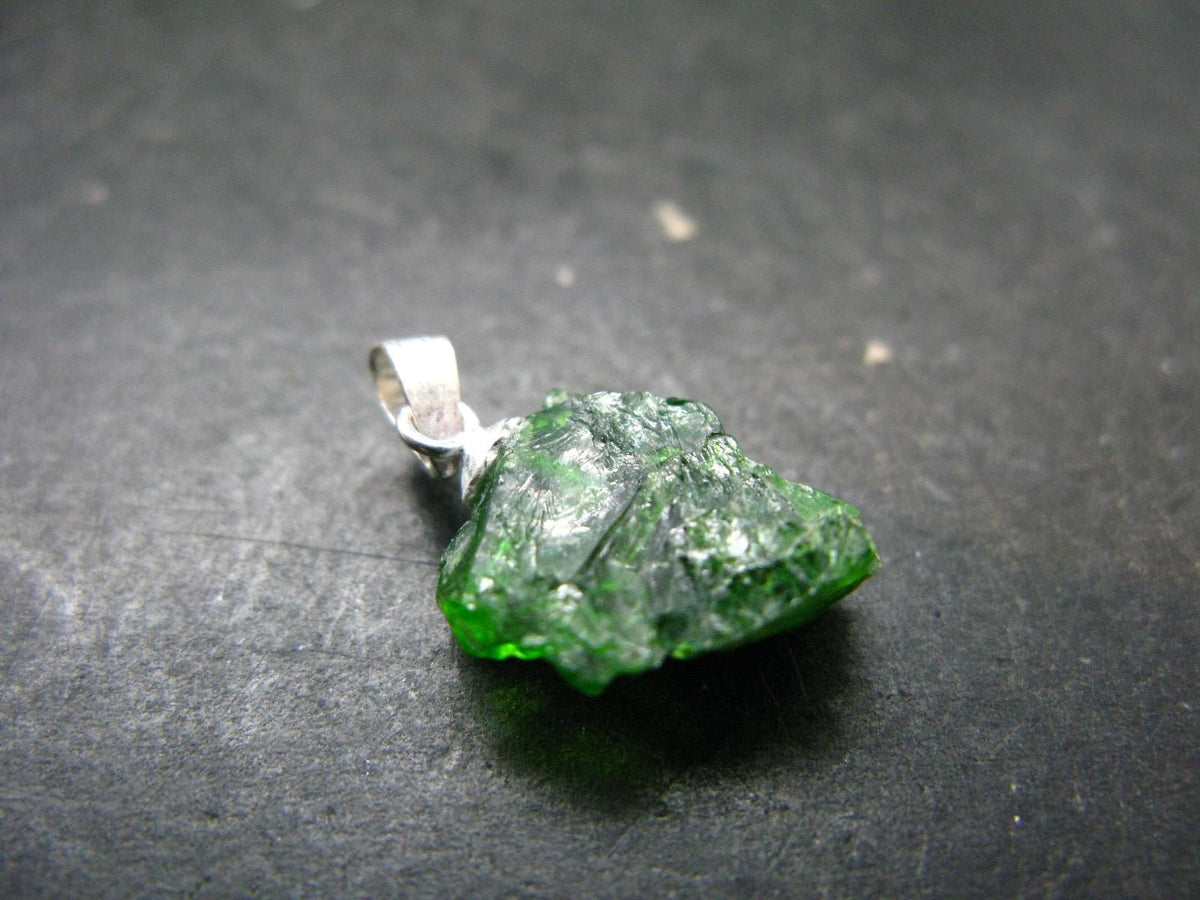 Green Chrome Diopside 925 Silver Pendant from Russia - 0.8" - 1.63 Grams