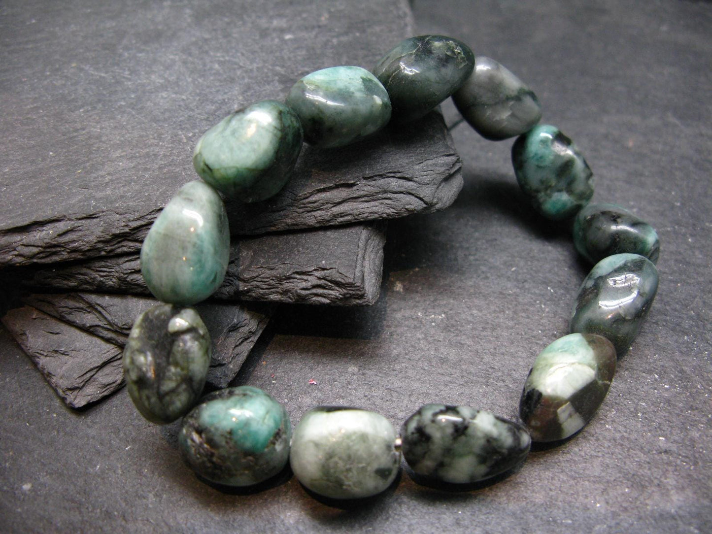 Emerald Genuine Bracelet ~ 7 Inches ~ 16mm Tumbled Beads