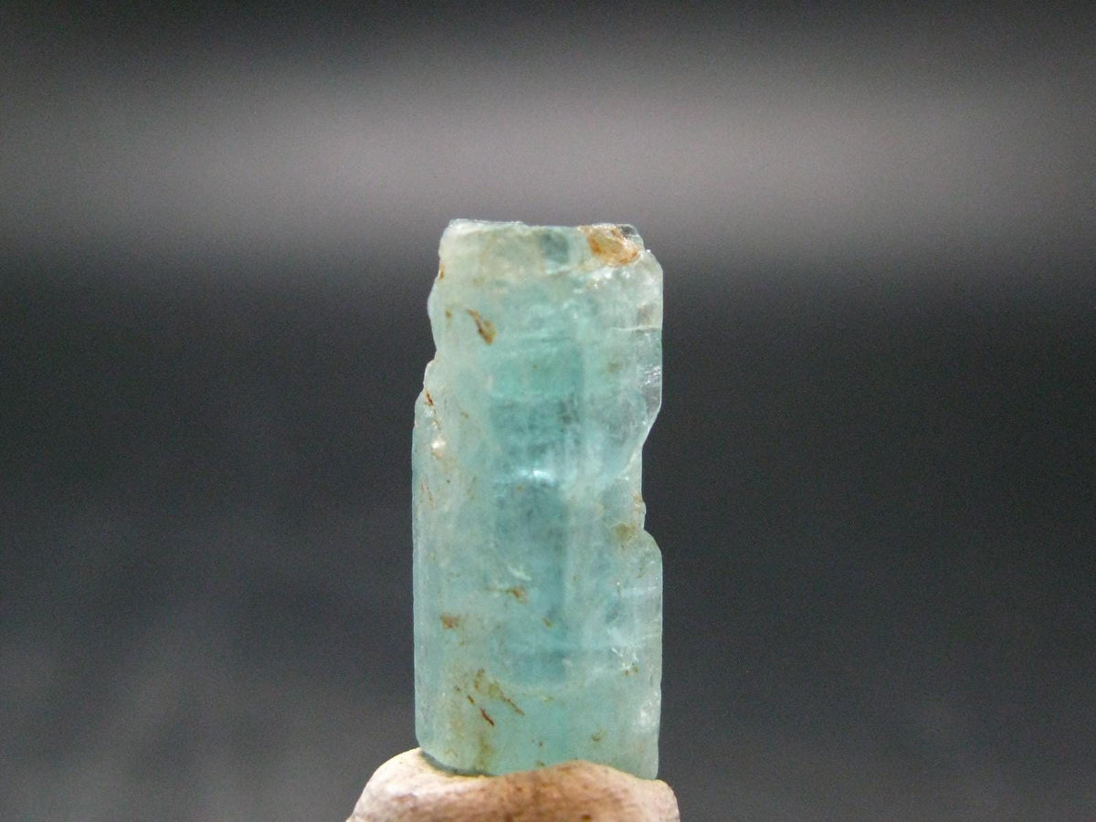 Emerald Vanadium Beryl Crystal From Nigeria - 0.9" - 15.20 Carats