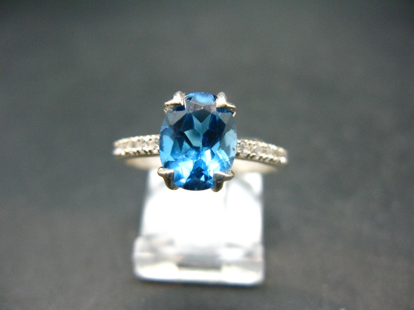 Natural Faceted Round Swiss Blue Topaz Crystal Sterling Silver Ring - 2.16 Grams - Size 7.75