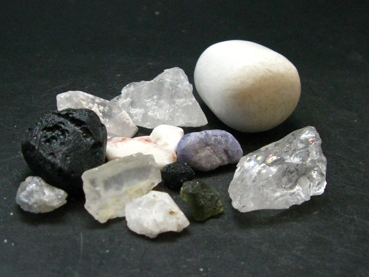 Synergy 12 Set Phenakite Moldavite Natrolite Petalite Danburite Tektite Scolecite Herderite Tanzanite Brookite 73.35 Gr
