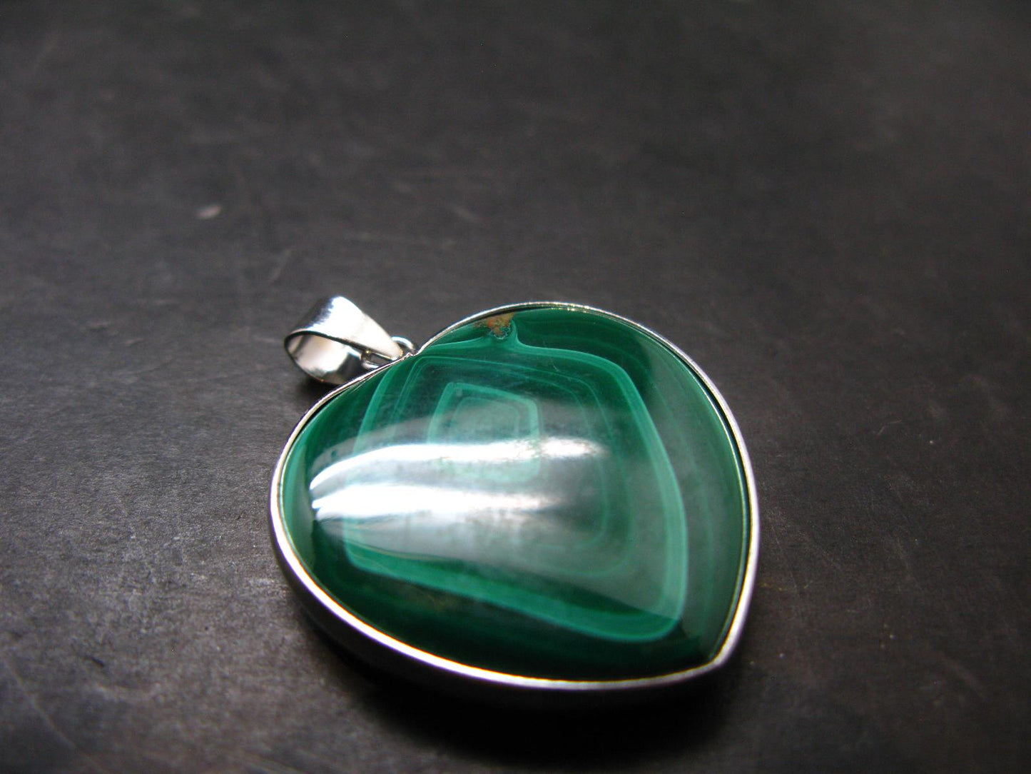 Queen of Green!! Genuine Vivid Vibrant Green Malachite Sterling Silver Pendant - 1.4" - 13.78 Grams