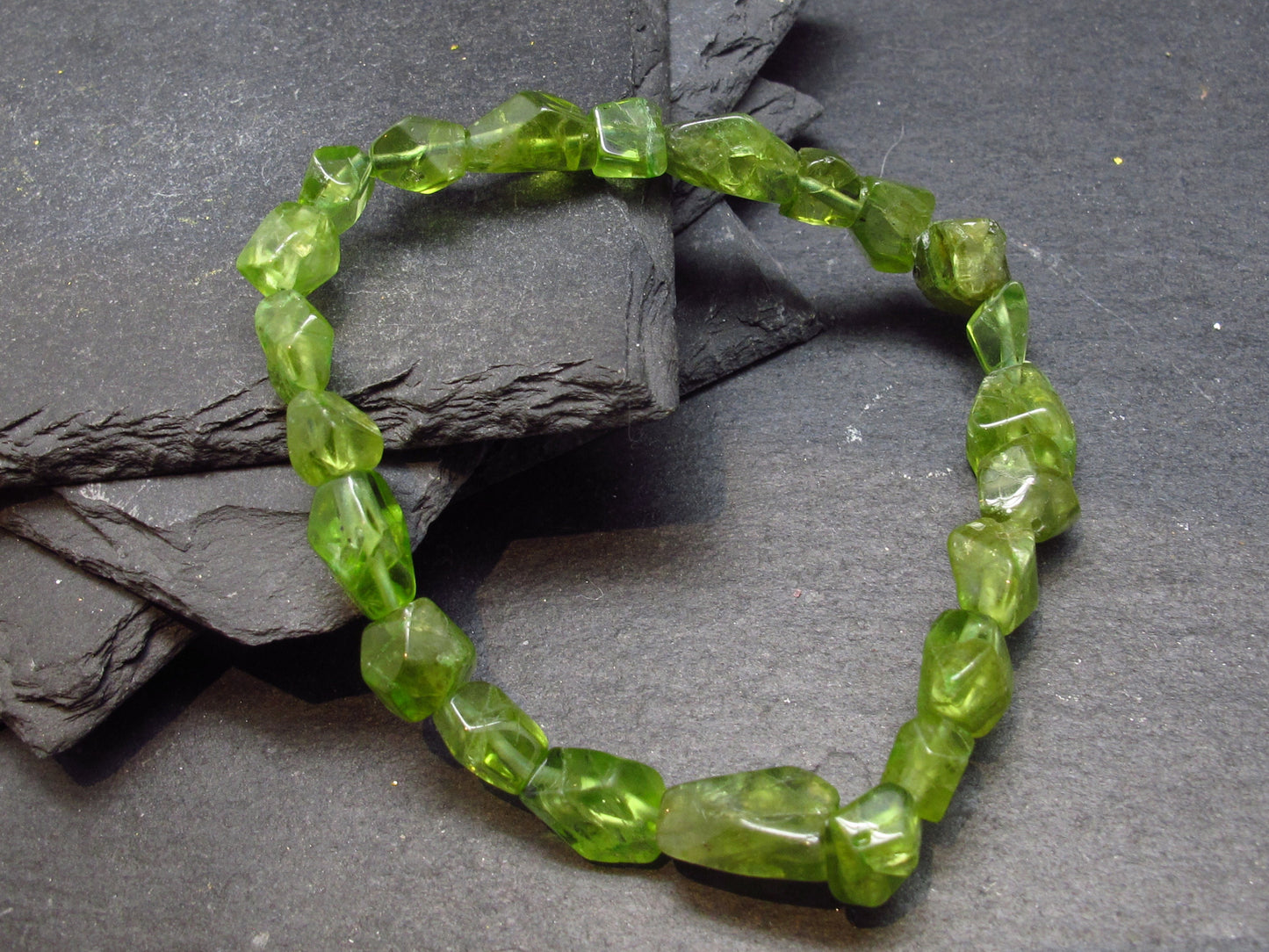 Peridot Genuine Bracelet ~ 7 Inches ~ 10mm Facetted Beads