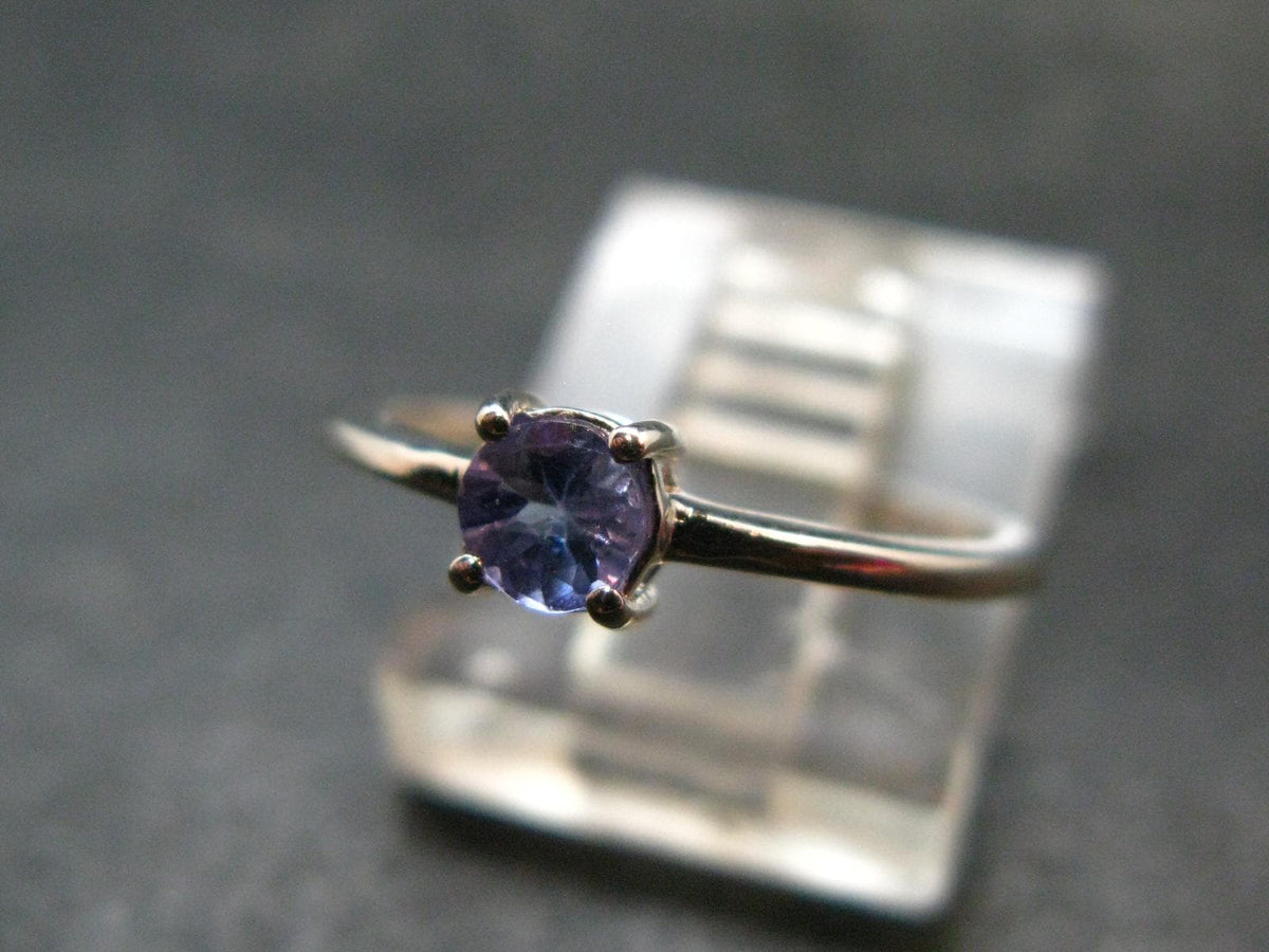 Tanzanite (Zoisite) Sterling Silver Ring - 0.91 Grams - Size 5
