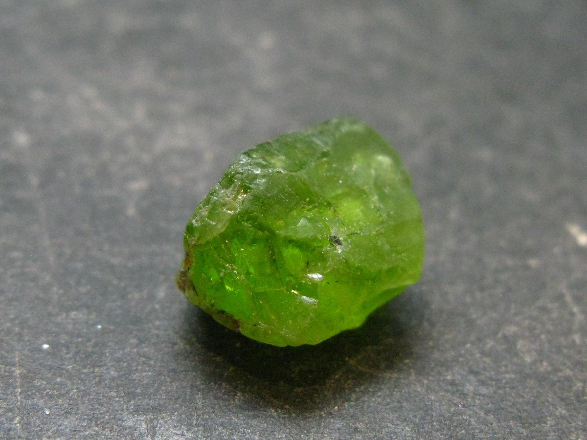 Rare 13.5 Carat Gem Peridot Olivine Crystal from Arizona, USA - 0.5" - 2.80 Grams