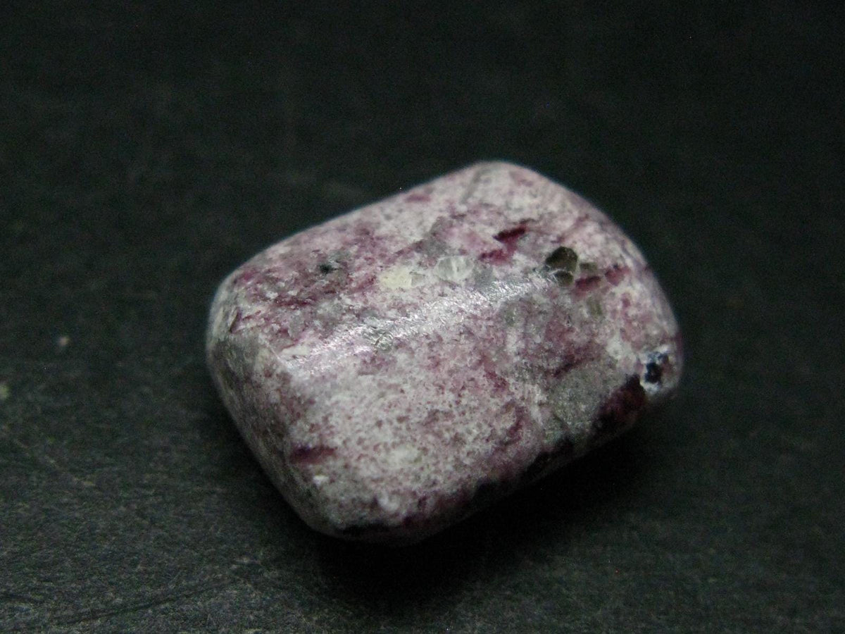 Beautiful Rare Gem Bixbite Red Beryl Emerald Cabochon From Utah USA - 13.86 Carats - 16x14mm