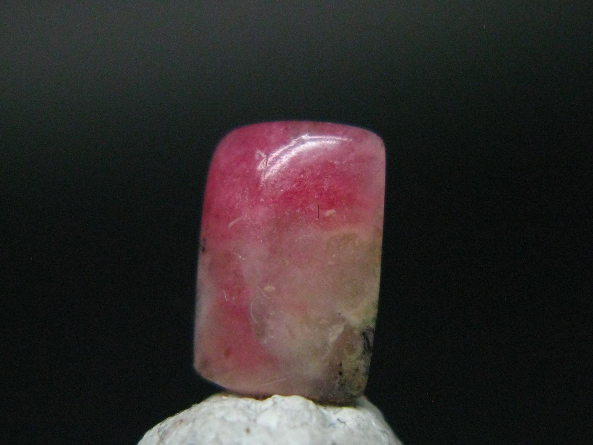 Rare Pink Tugtupite Gem Cabochon From Greenland - 1.34 Carats - 10x7mm