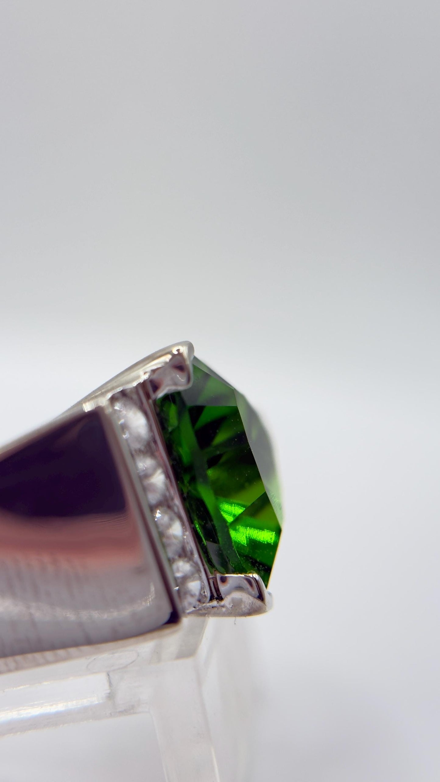 Green Helenite Pear Cut Ring – Sterling Silver Statement Gemstone Ring with Accent Stones