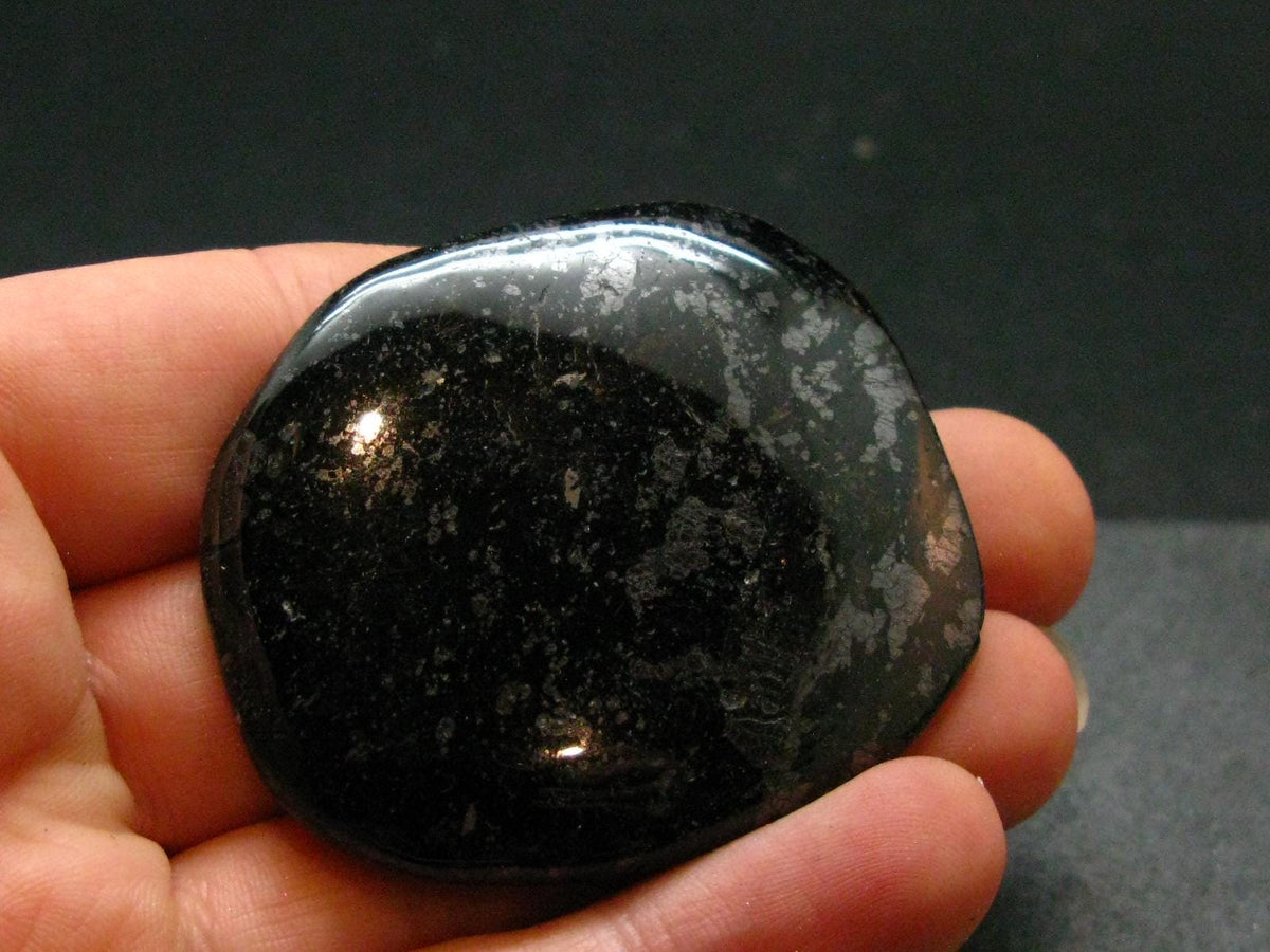 Rare Nuumite Nuummite Tumbled Stone From Greenland - 35.03 Grams - 1.8"