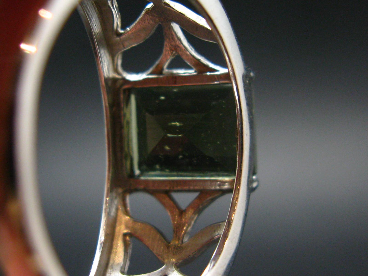 Moldavite Tektite Silver Ring from Czech Republic - Size 11.75 - 7.09 Grams