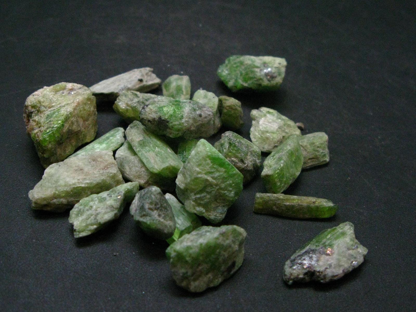 Rare Neon Tremolite Lot of 25 Crystals from Tanzania - 133.25 Carats