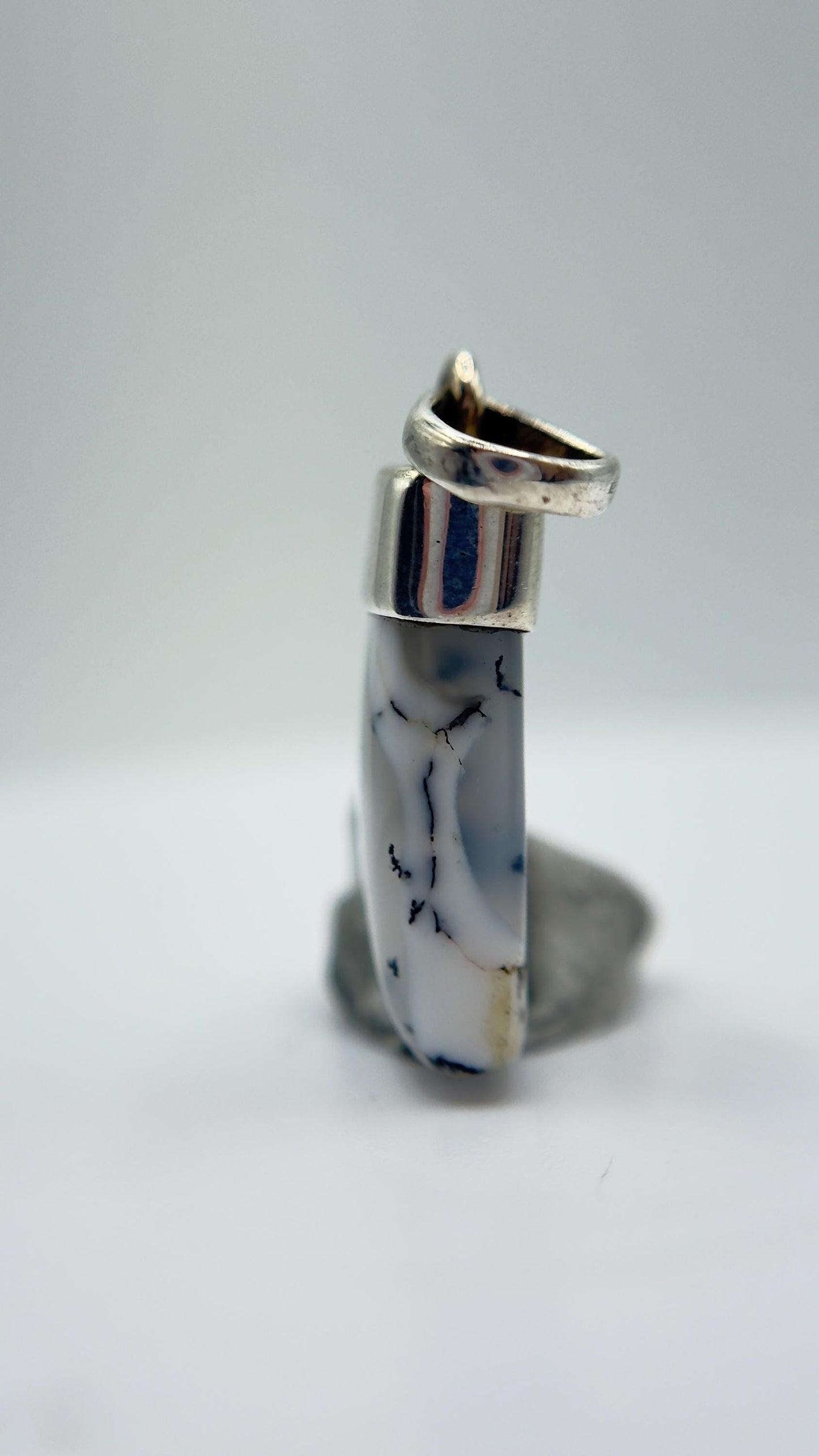 Elegant Dendritic Agate Pendant – Natural Scenic Pattern Gemstone Statement Jewelry