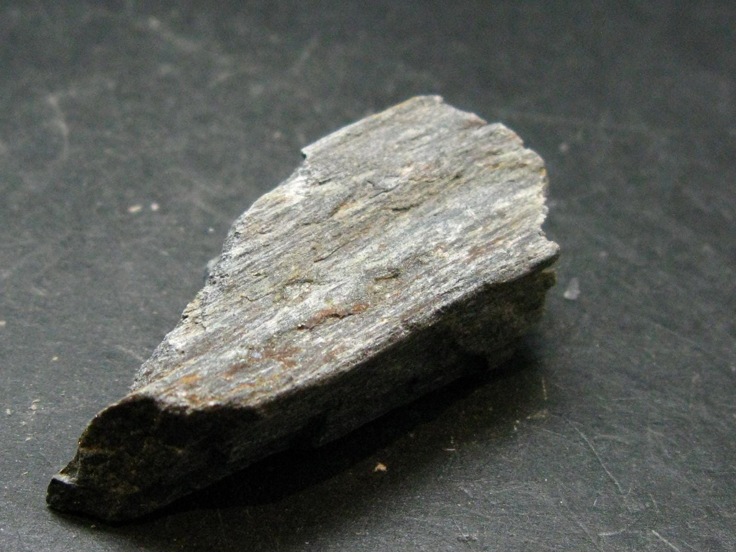 Rare ISUA Stone Raw Piece from Greenland - 2.0" - 27.58 Grams