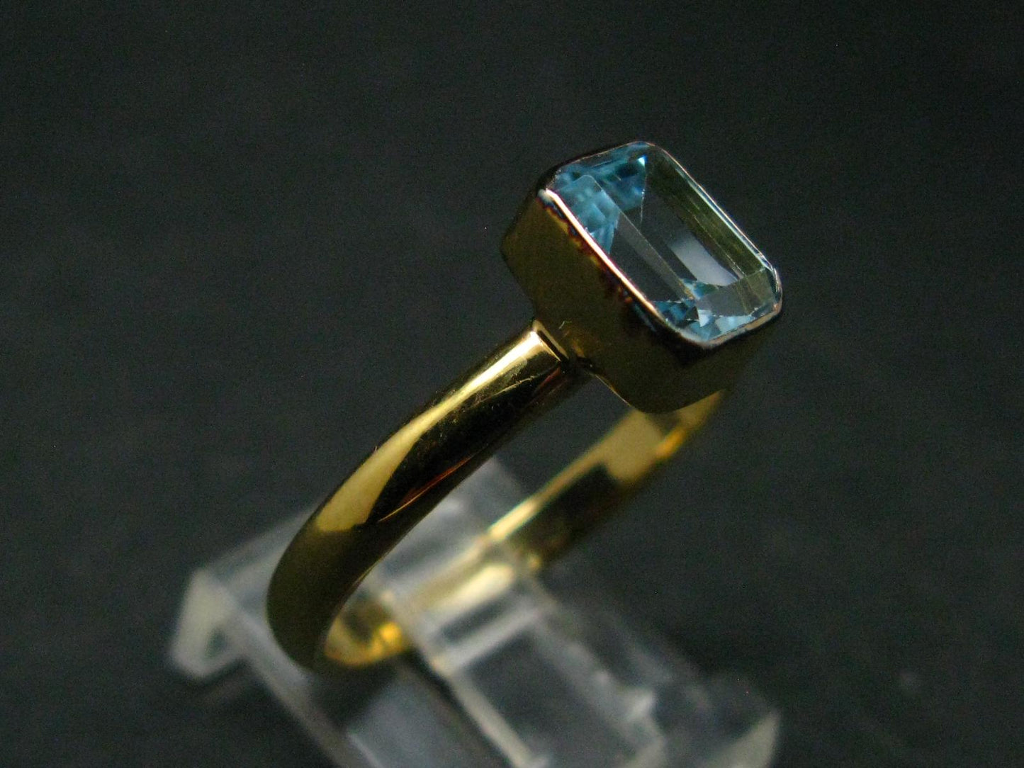 Natural Blue Topaz Sterling Silver Gold Plated Ring - 3.51 Grams - Size 11