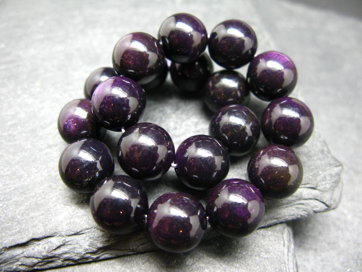 Purpurite Genuine Bracelet ~ 7 Inches ~ 10.5mm Round Beads