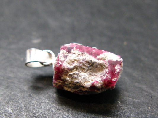 Bixbite Red Emerald Beryl Silver Pendant From Utah USA - 5.65 Carats - 0.7"