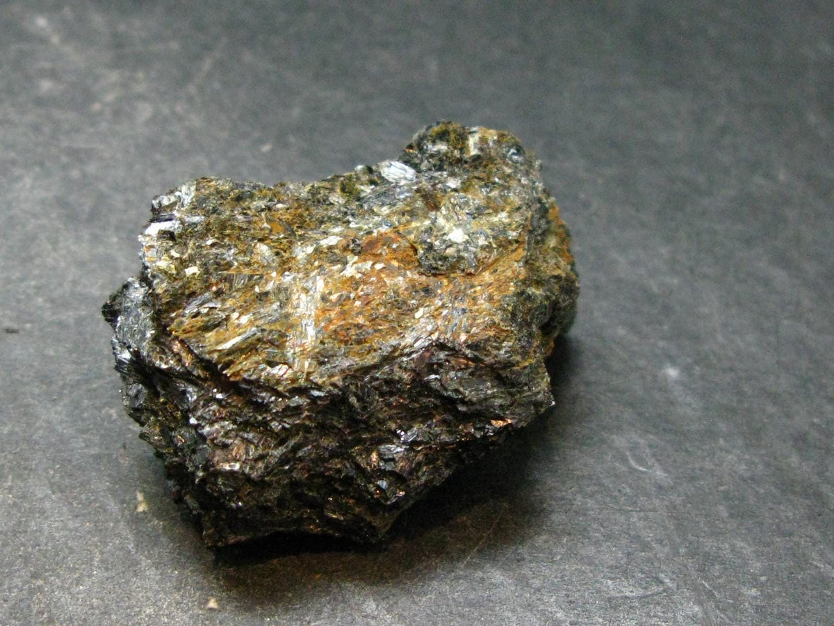 Rare Nuumite Nuummite Raw Piece From Greenland - 25.04 Grams - 1.5"