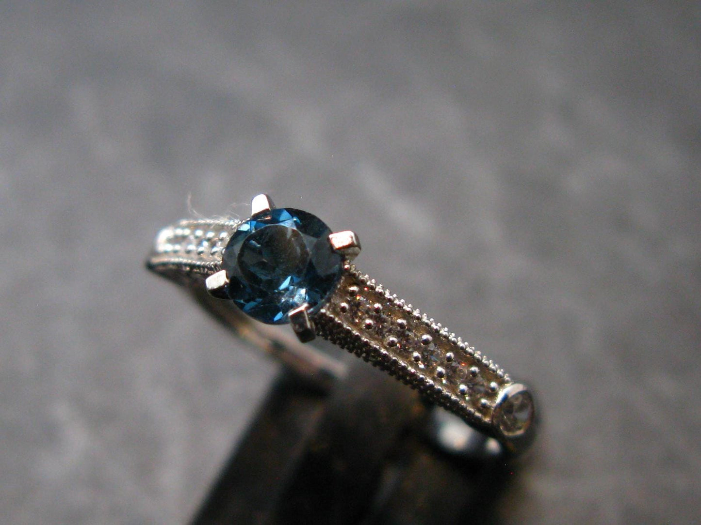 Facetted Blue Topaz Sterling Silver Ring With CZ - 1.87 Grams - Size 7