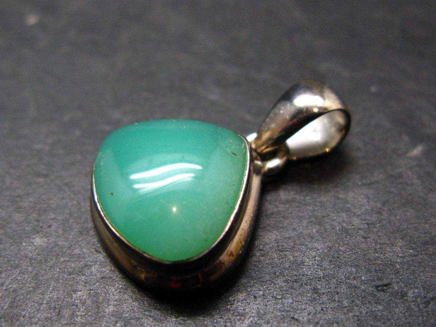 Rich Green Chrysoprase Silver Pendant From Australia - 0.9" - 4.35 Grams