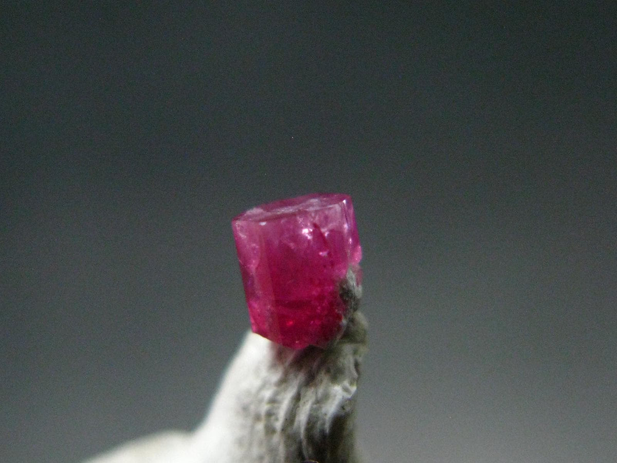 Nice Rare Gem Bixbite Red Emerald Beryl Crystal From Utah USA - 0.19 Carats