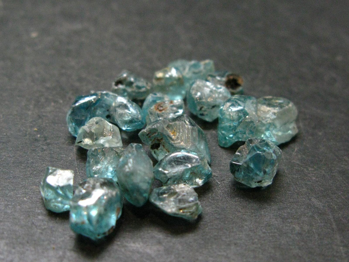 Lot of 20 Blue Zircon Crystals From Cambodia - 51.60 Carats