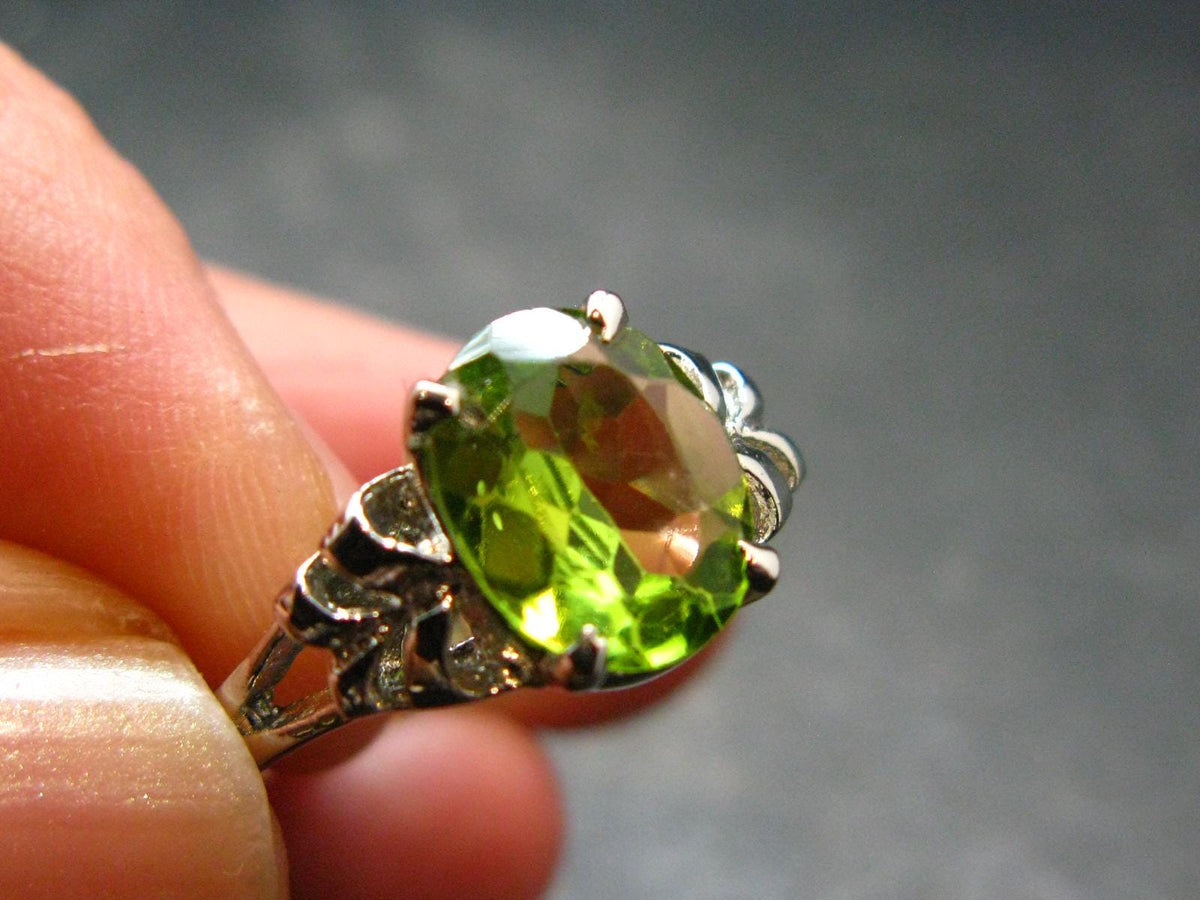 Natural Faceted Peridot Olivine Sterling Silver Ring - 3.0 Grams - Size 6.5