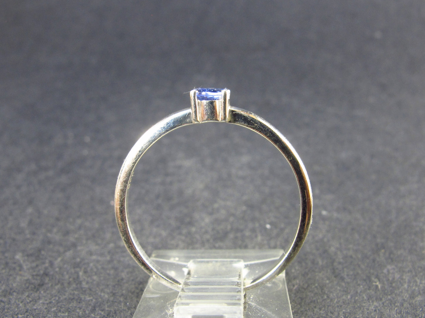 Natural Oval Shaped Blue Tanzanite (Zoisite) Crystal Sterling Silver Ring From Tanzania - 1.43 Grams - Size 8.25