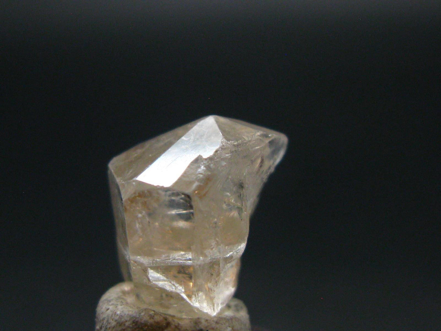Phenakite Phenacite Gem Crystal from Mogok Burma / Myanmar 7.47 Carats