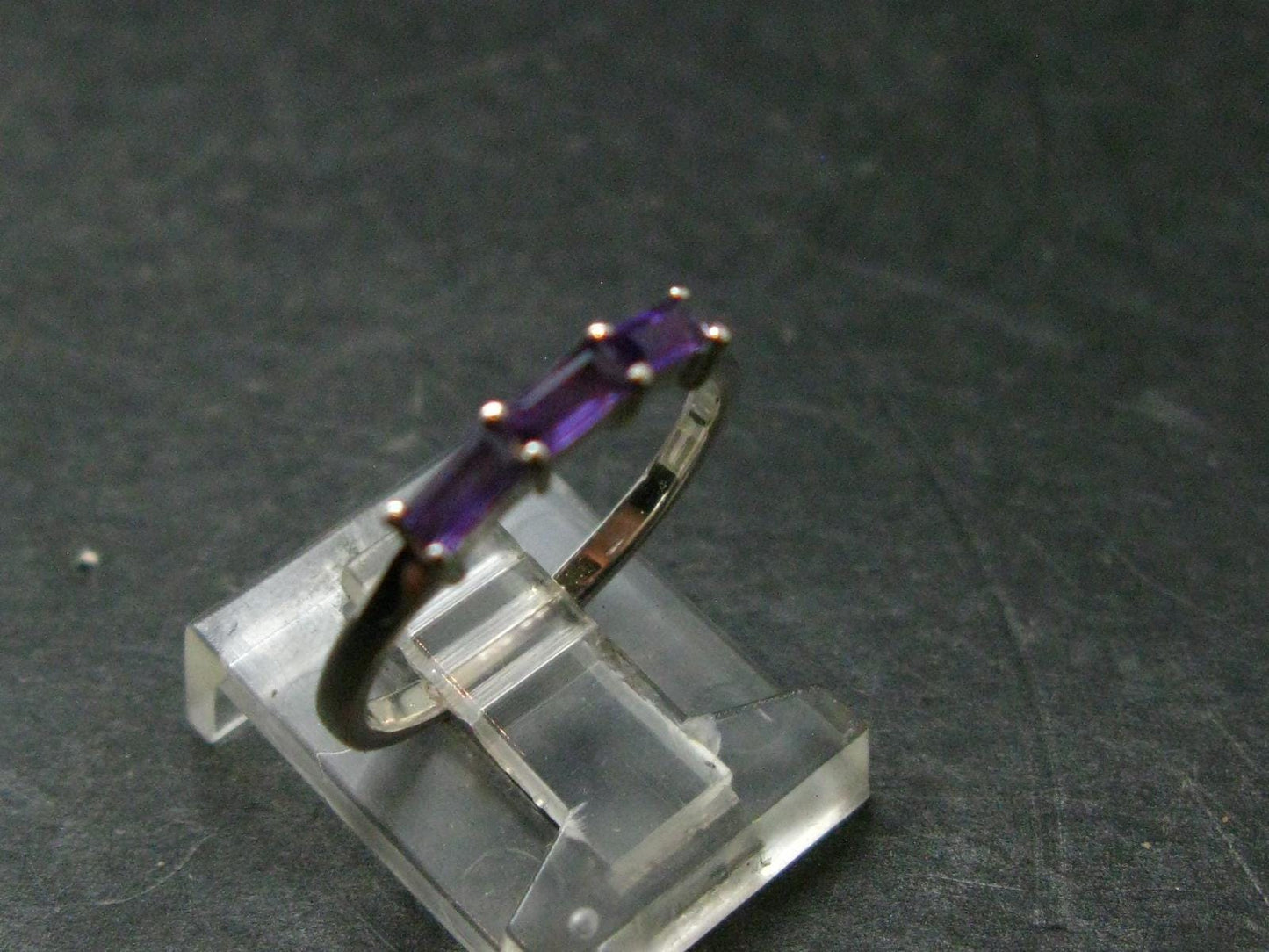 Natural Rich Purple Color Amethyst Sterling Silver Ring - 1.34 Grams - Size 6