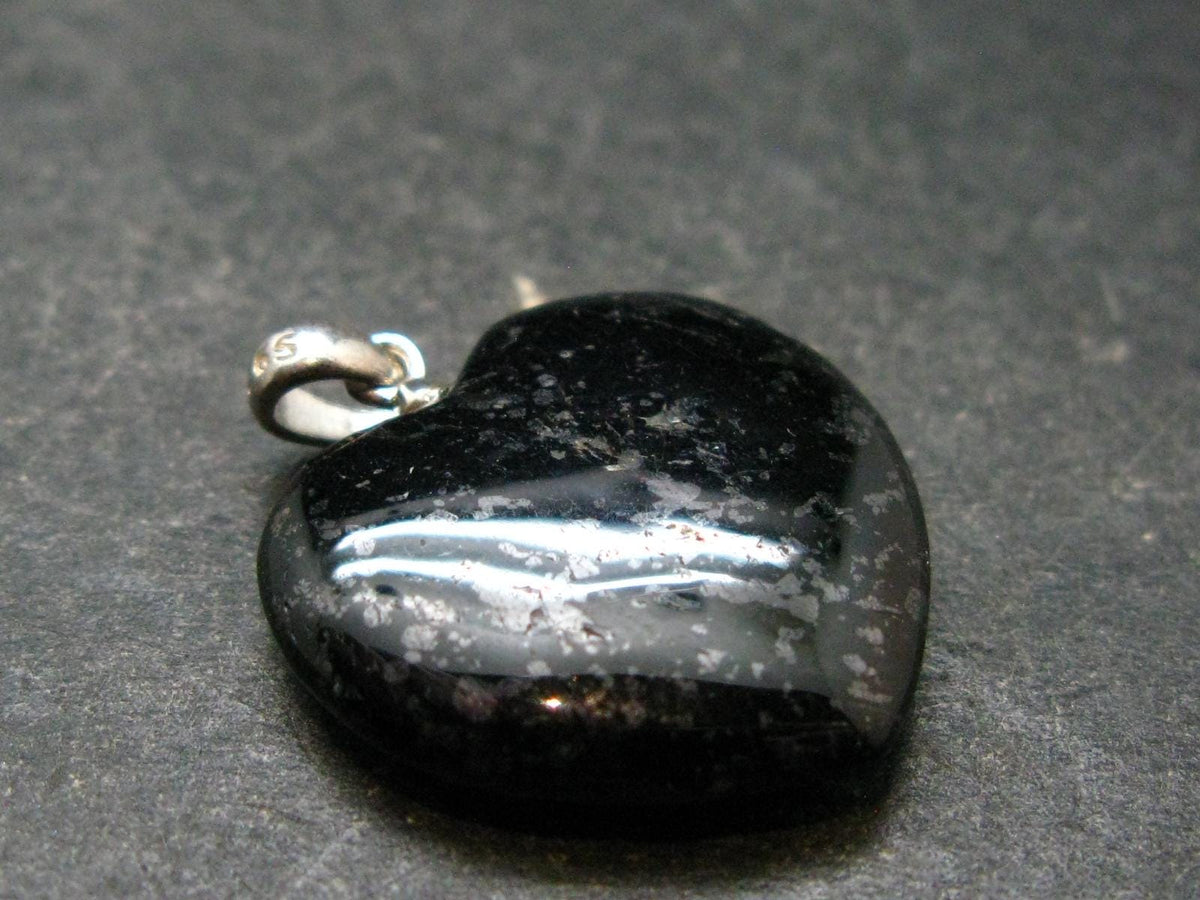 Silver Nuumite Nuummite Heart Pendant From Greenland - 1.1" - 4.57 Grams