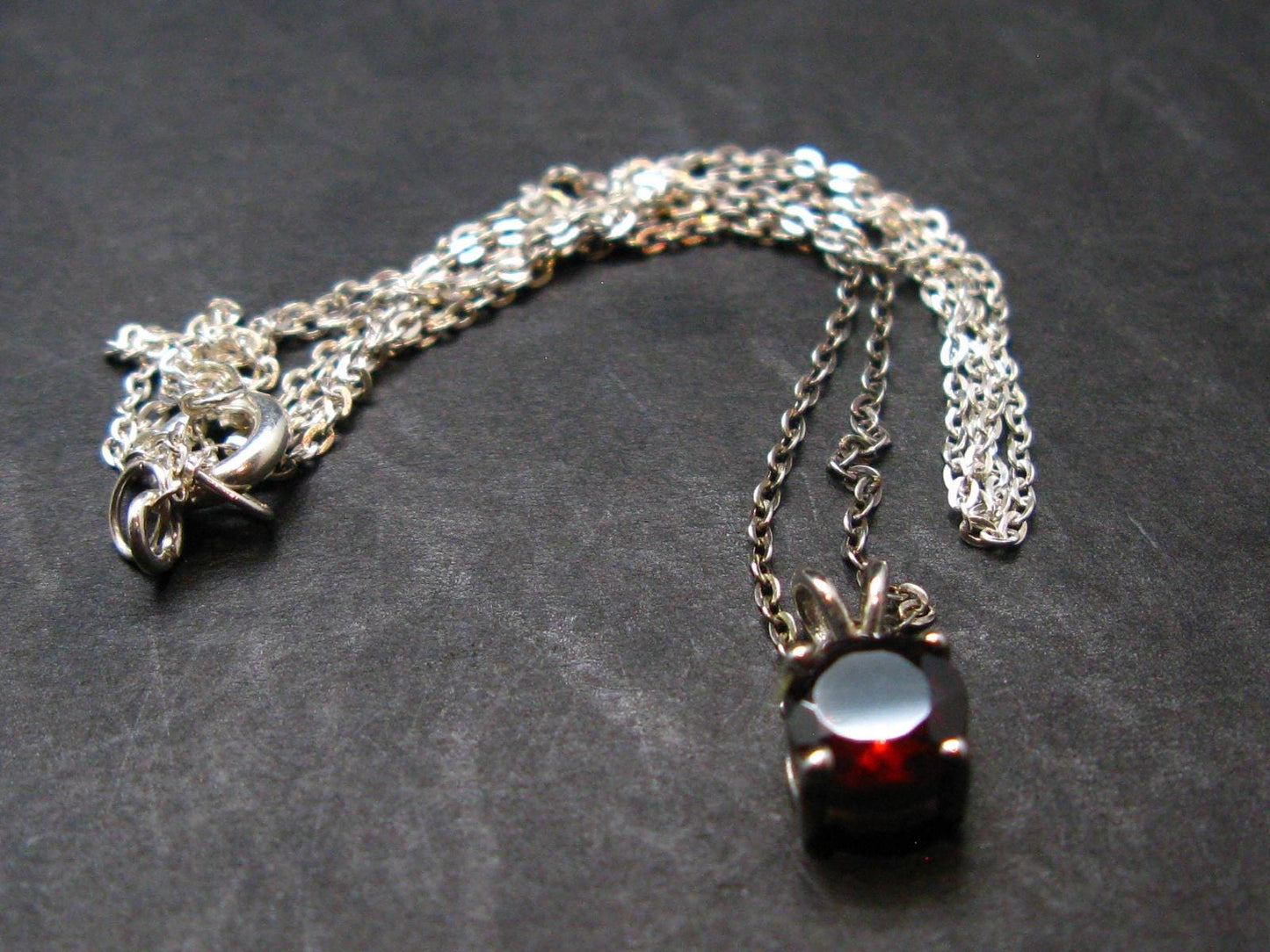 Red Garnet Almandine Gem Silver Pendant with Chain From India - 18" - 3.82 Grams