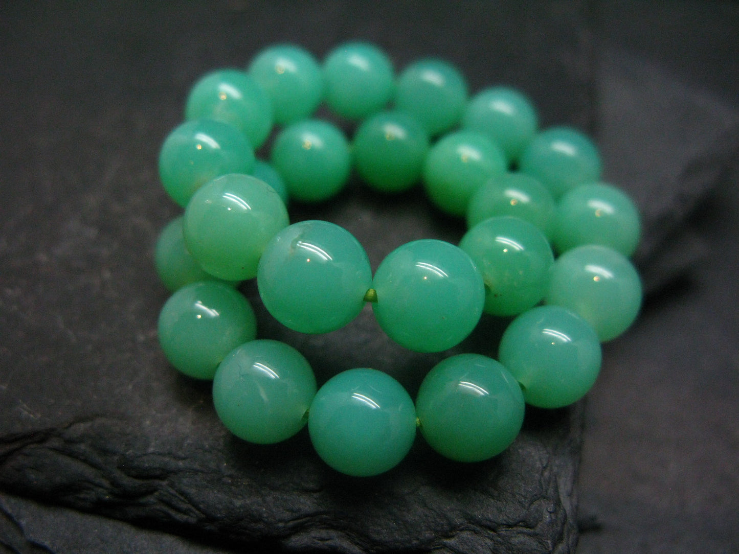 Chrysoprase Genuine Bracelet ~ 7 Inches ~ 8mm Round Beads