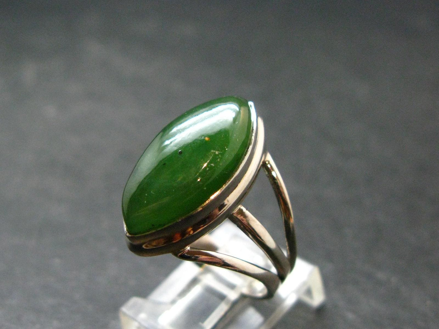 Nephrite Jade Ring From Canada - Size 7 - 6.44 Grams
