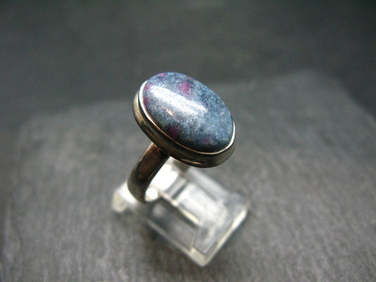 Ruby & Kyanite Silver Ring From India - 5.44 Grams - Size 8