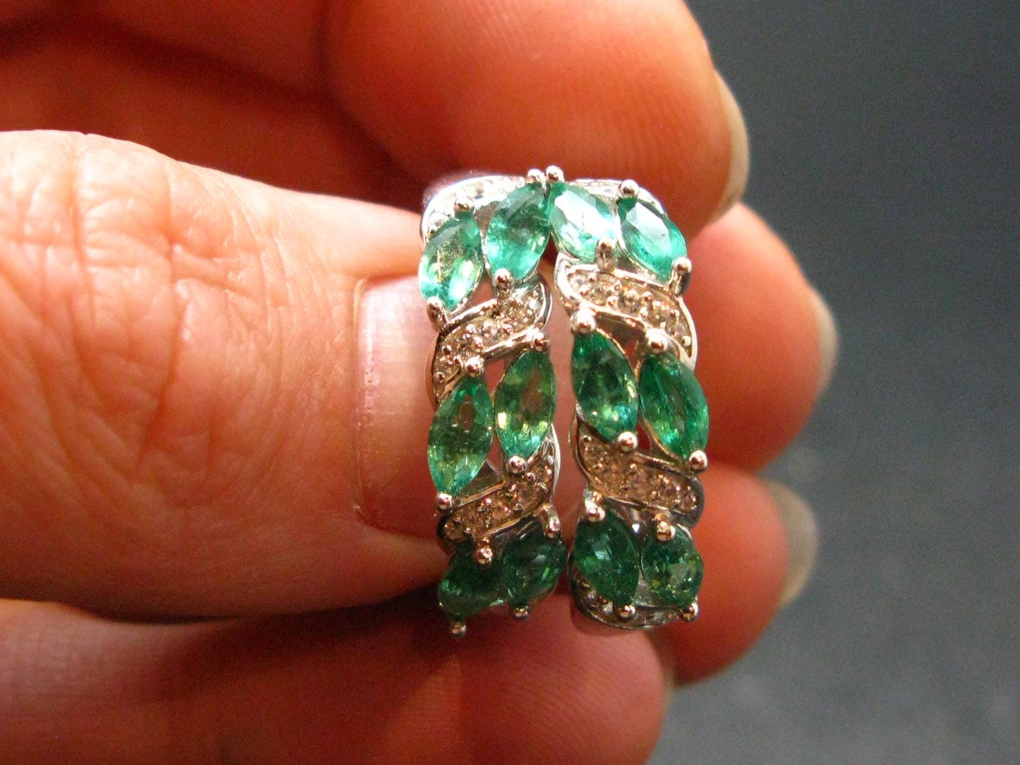 Gem Emerald Faceted Earrings In Sterling Silver - 1.45 Carats