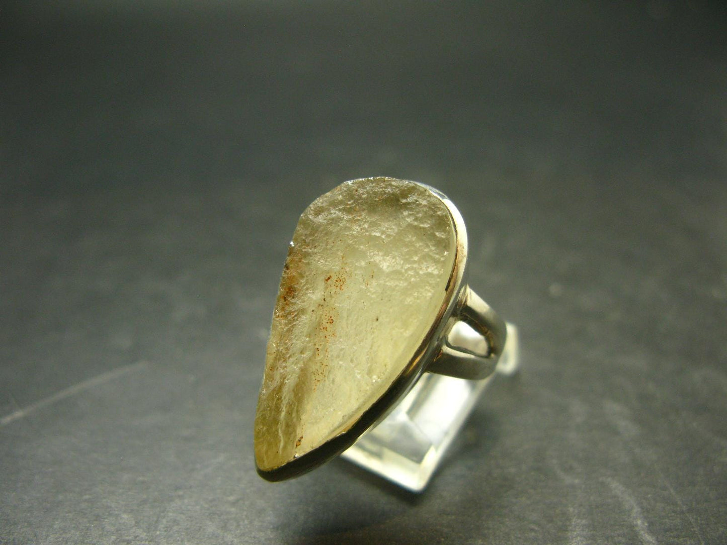 Natural Gem Raw Libyan Desert Glass Tektite Sterling Silver Ring from Libya - Size 9 - 7.6 Grams