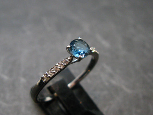 Facetted Blue Topaz Sterling Silver Ring With CZ - 1.65 Grams - Size 9