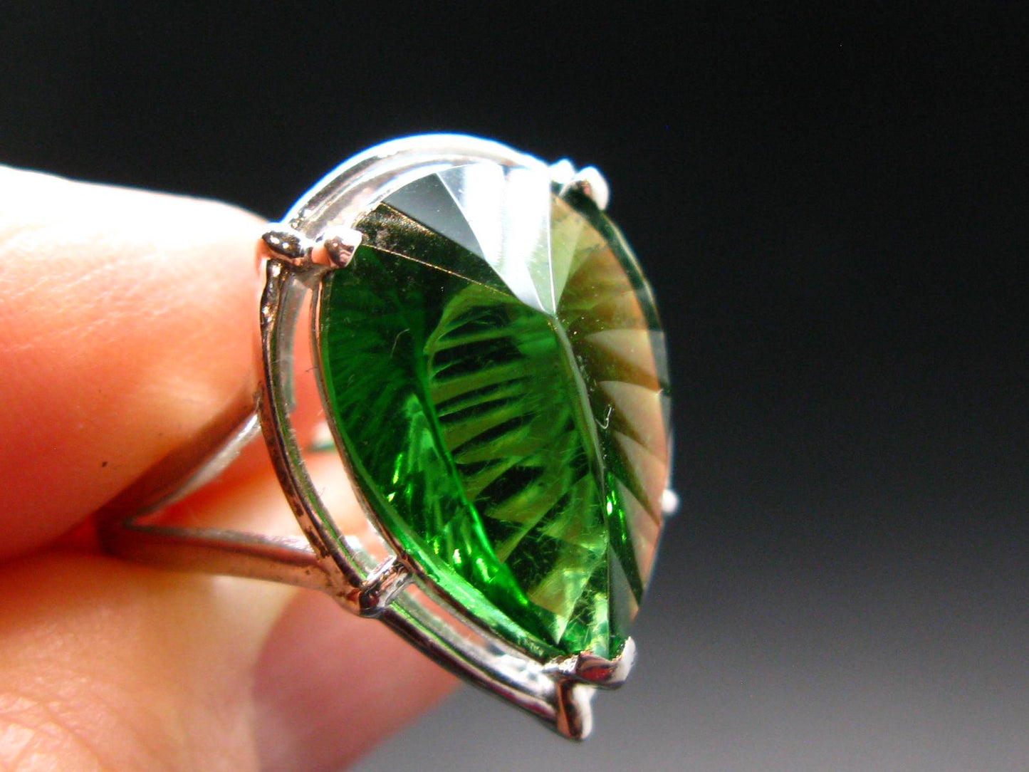 Helenite Gaia Stone Gem Sterling Silver Ring From Washington - Size 5.75 - 5.0 Carats