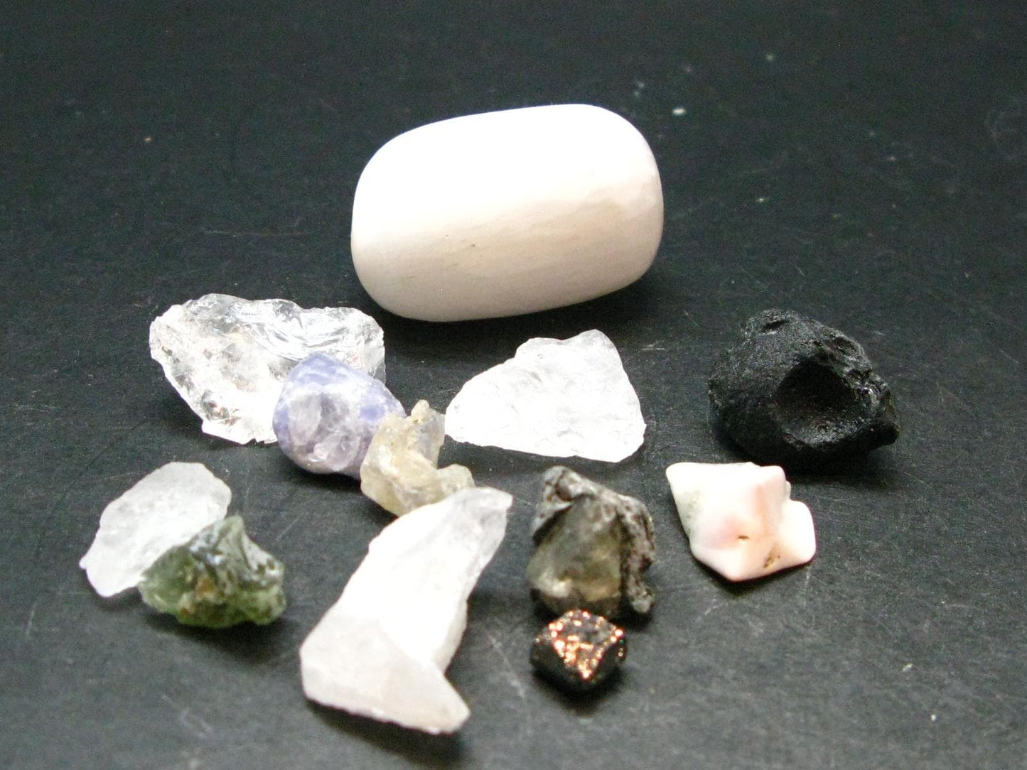 Synergy 12 Set Phenakite Moldavite Natrolite Petalite Danburite Tektite Scolecite Herderite Tanzanite Brookite 43.12 Gr