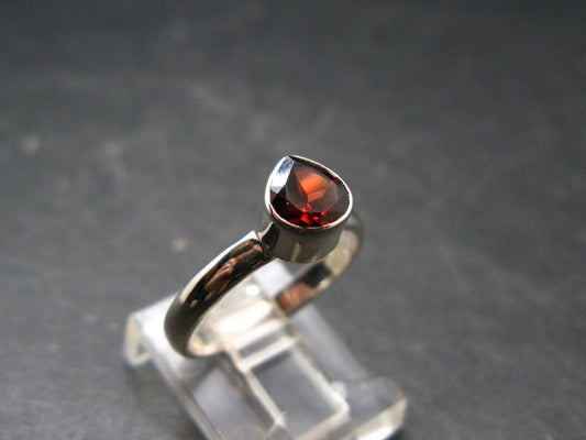 Natural Round Faceted Red Garnet Sterling Silver Ring - Size 6 - 2.24 Grams
