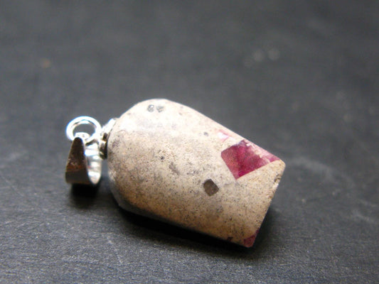 Bixbite Red Emerald Beryl Silver Pendant From Utah USA - 6.90 Carats - 0.8"