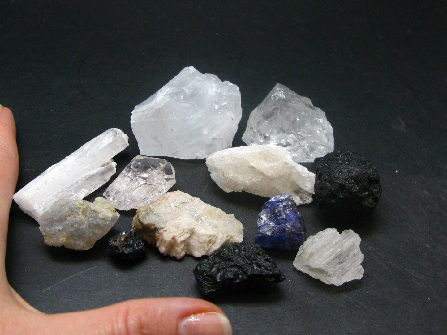 Synergy 12 Set Phenakite Moldavite Natrolite Petalite Danburite Tektite Scolecite Herderite Tanzanite Brookite 135.64 Gr