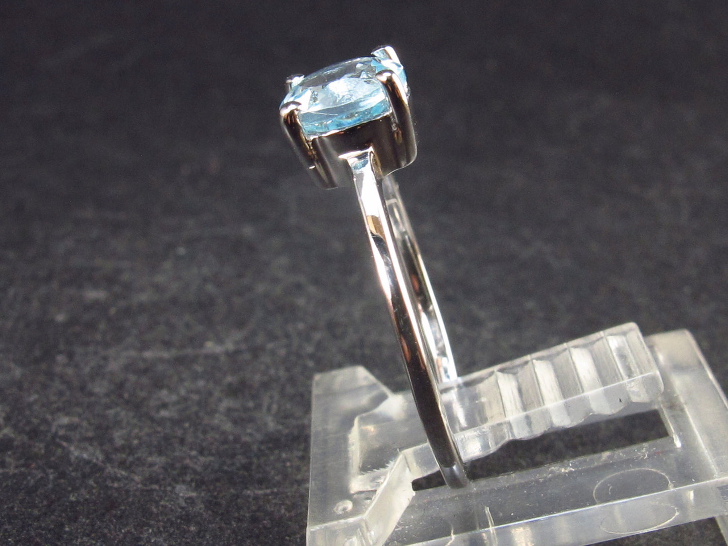 Natural Round Shaped London Blue Topaz Crystal Sterling Silver Ring - Size 5 - 1.21 Grams