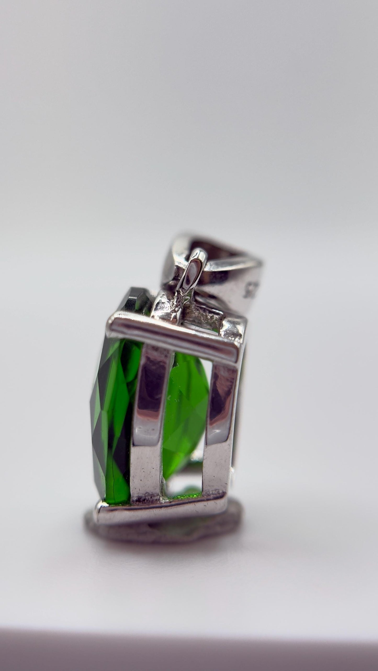 Green Helenite Oval Pendant – Sterling Silver Faceted Gemstone Necklace Pendant