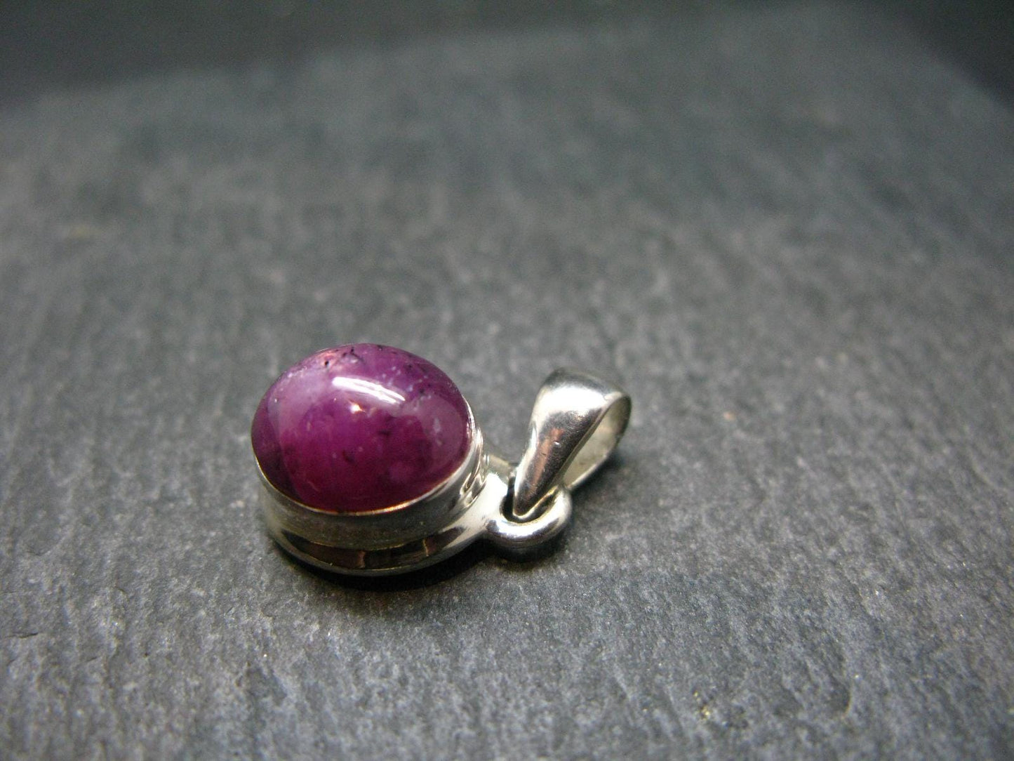 Star Ruby Sterling Silver Pendant - 0.9" - 3.16 Grams