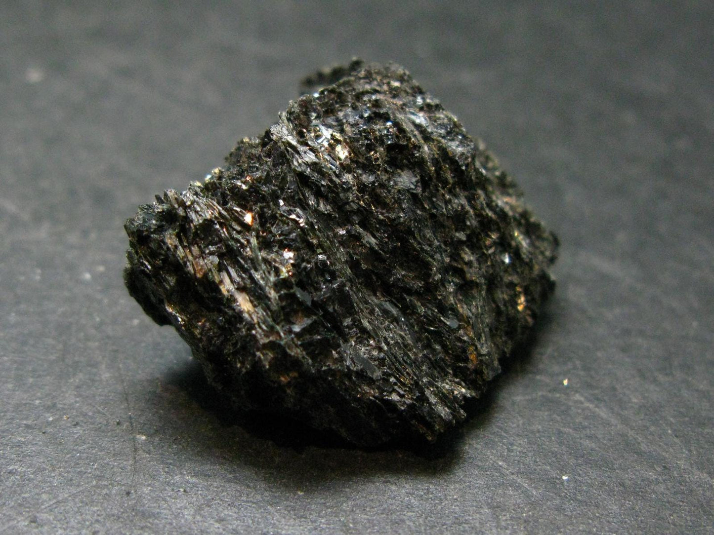 Rare Nuumite Nuummite Raw Piece From Greenland - 14.78 Grams - 1.1"