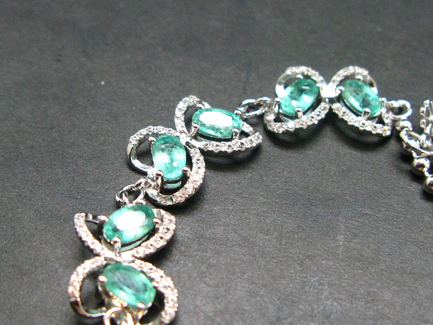 Emerald Silver Bracelet From Colombia - 1.25 Carats
