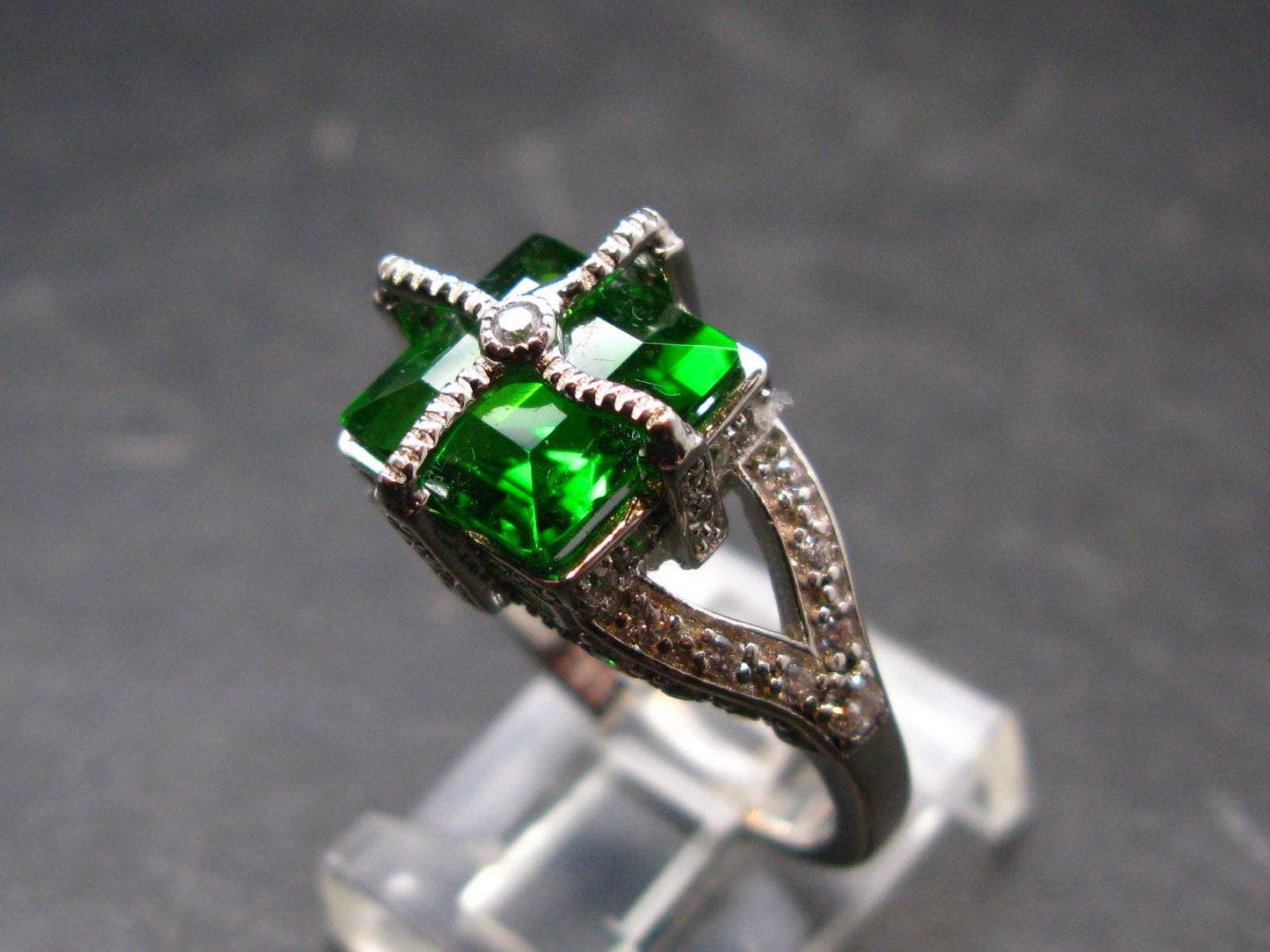 Helenite Gaia Stone Gem Sterling Silver Ring From Washington - Size 7 - 4.5 Carats