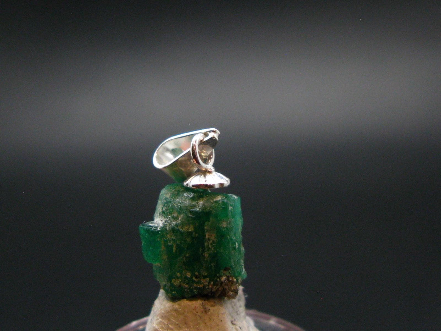 Emerald Beryl Silver Pendant from Afghanistan - 0.6" - 0.86 Grams