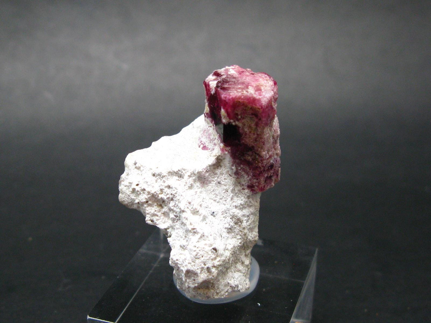 Rare Gem Bixbite Red Emerald Beryl Cluster From Utah USA - 1.7" - 15 Grams